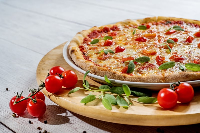 Naan Pizza